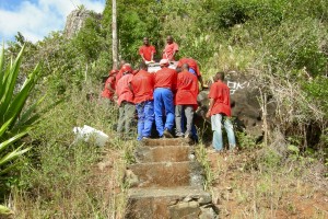 A. TESSIOT Mayotte : Transporter des éléments d'une installation GSM - Photo 2