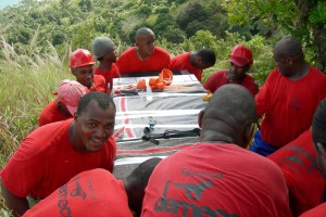 A. TESSIOT Mayotte : Transporter des éléments d'une installation GSM - Photo 4