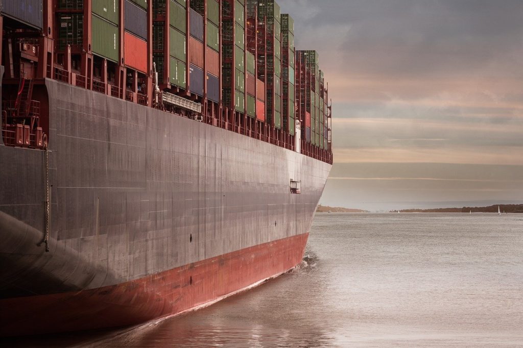 container par bateau mayotte